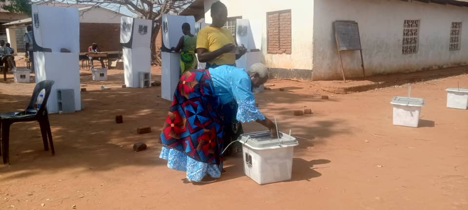 Malawians await elections outcome after a peaceful vote